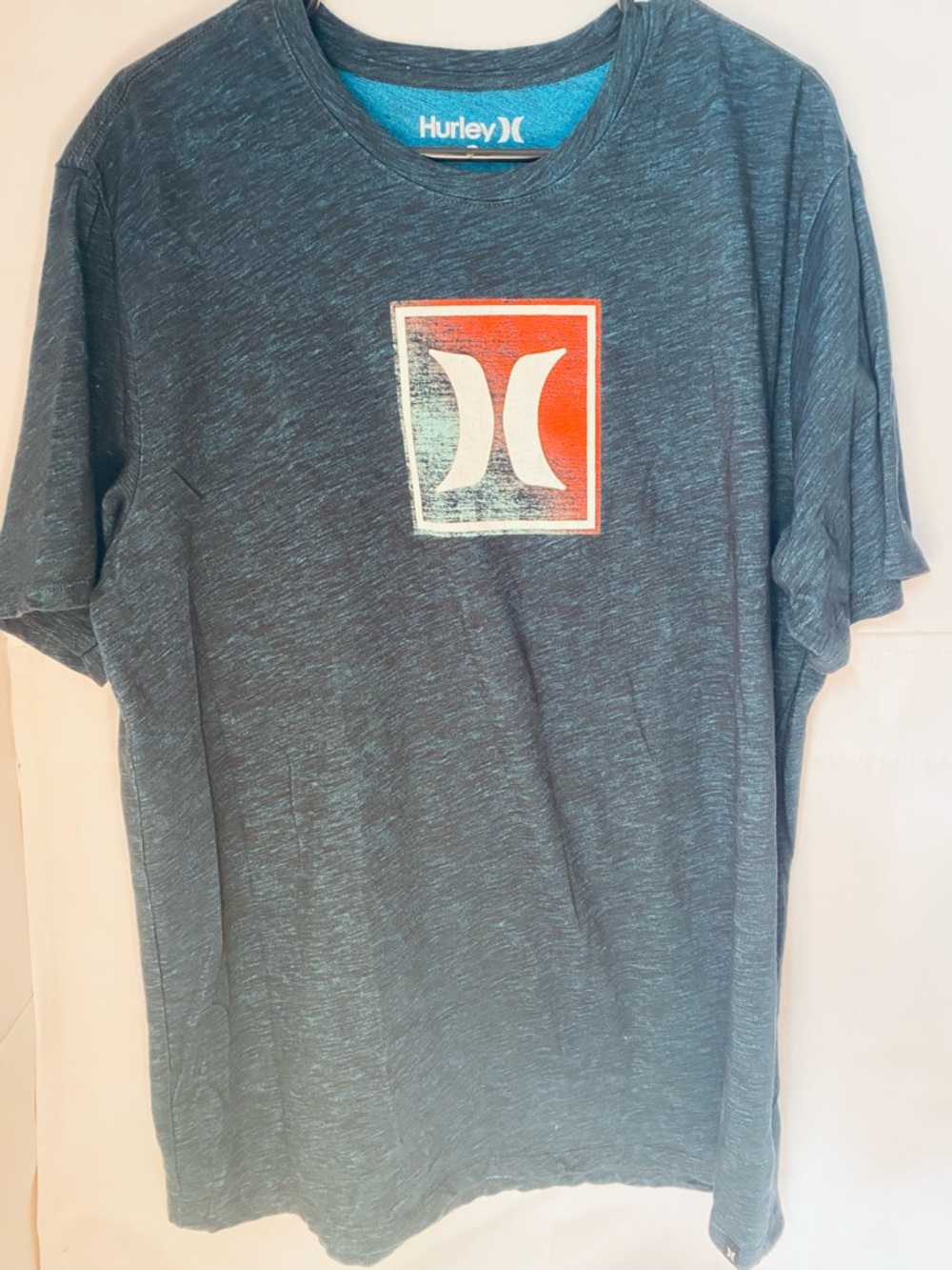 Hurley Men's Navy Graphic Tee